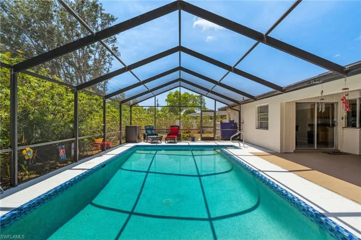 2366  Flora  AVE, Fort Myers, FL 33907