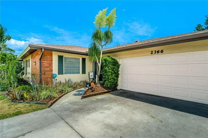 2366  Flora  AVE, Fort Myers, FL 33907