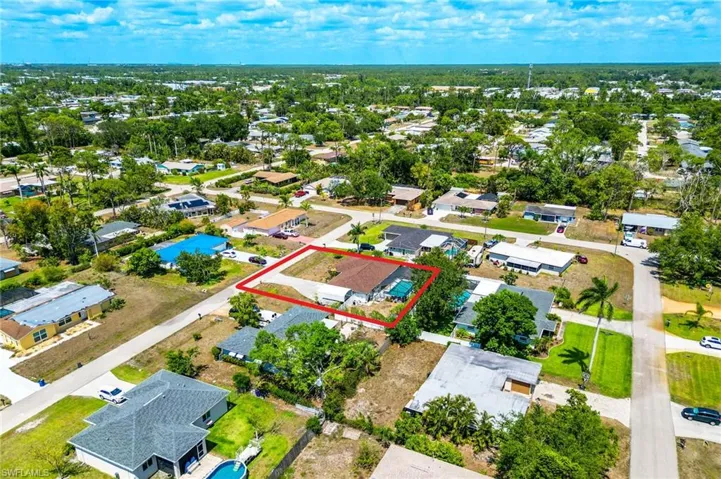 2366  Flora  AVE, Fort Myers, FL 33907
