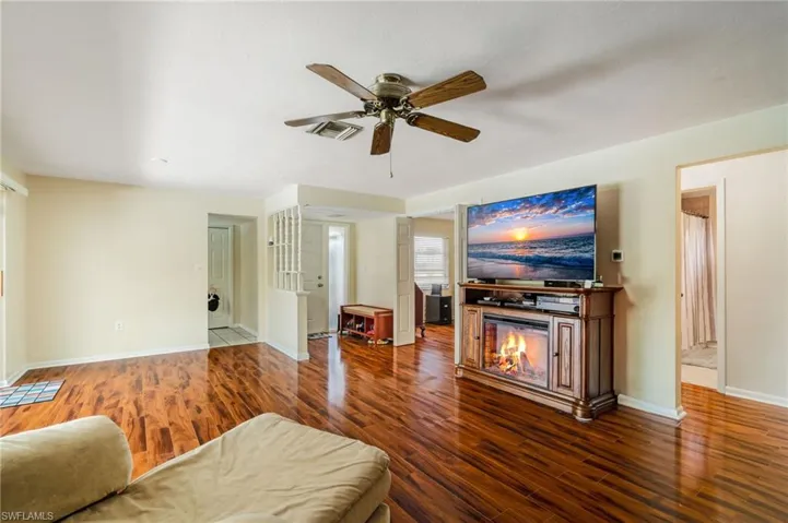 2366  Flora  AVE, Fort Myers, FL 33907