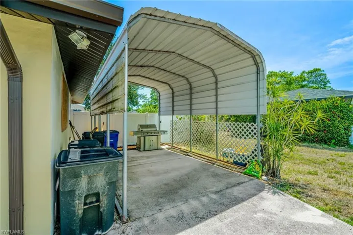 2366  Flora  AVE, Fort Myers, FL 33907