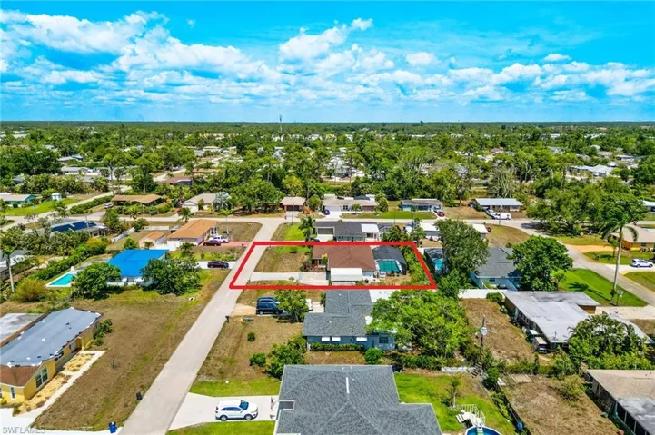 2366  Flora  AVE, Fort Myers, FL 33907