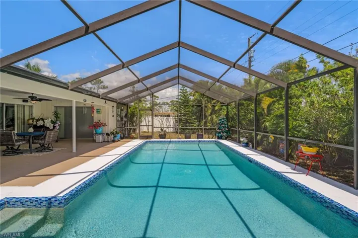 2366  Flora  AVE, Fort Myers, FL 33907