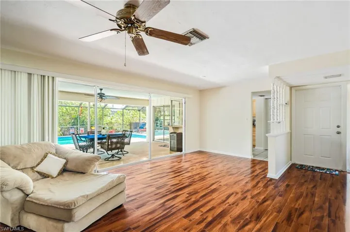 2366  Flora  AVE, Fort Myers, FL 33907