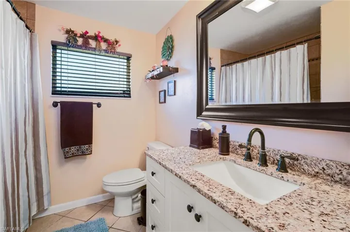 2366  Flora  AVE, Fort Myers, FL 33907