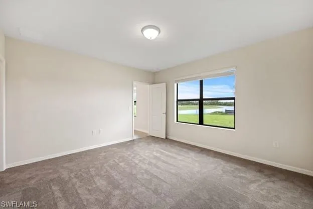 Interior photos are of a model home. Illustration purposes only.