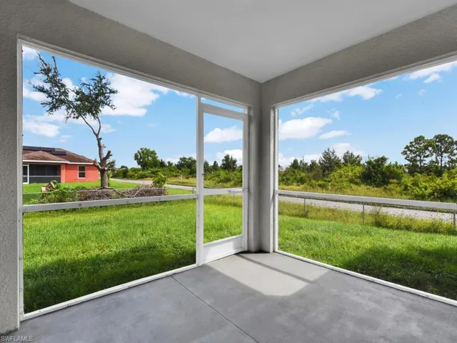 Rear Lanai