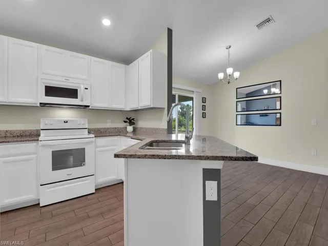Designer Cabinetry & Granite