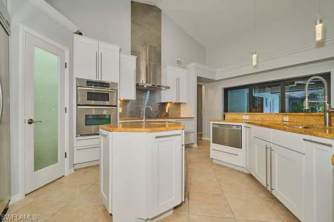 28505 Sombrero Dr, Bonita Springs, Florida 34135