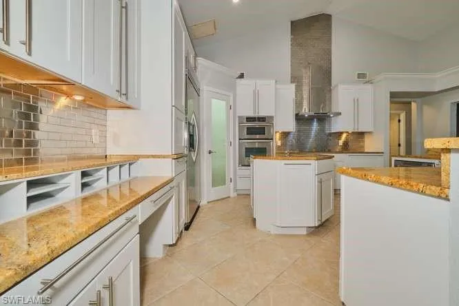 28505 Sombrero Dr, Bonita Springs, Florida 34135