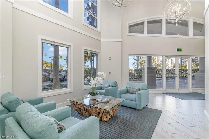SUNSET GULF LOBBY