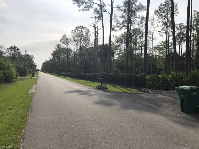 241 33rd Ave Ne, Naples, Florida 34120
