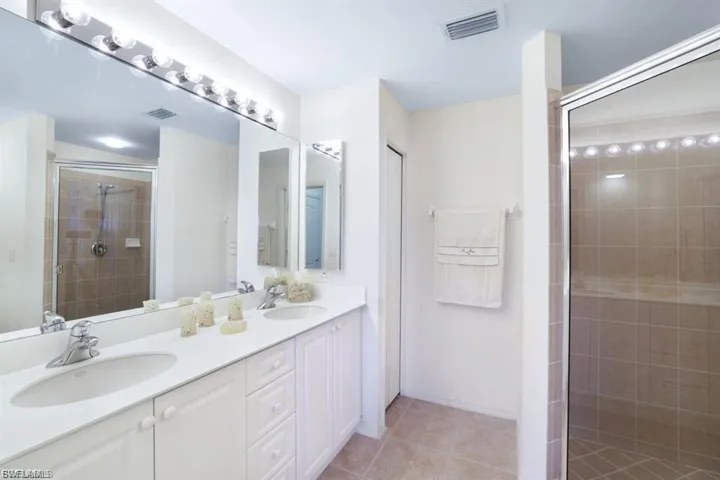 3200  Sea Haven  CT, North Fort Myers, FL 33903