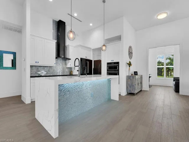 Long Breakfast Bar