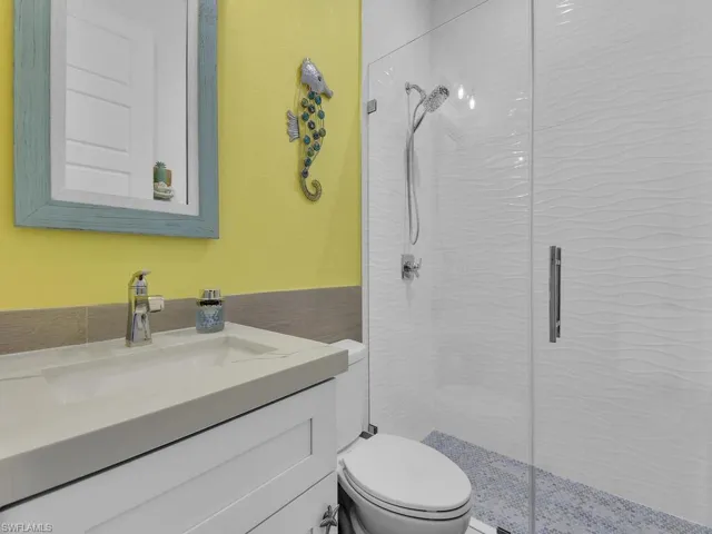 Guest Bath 2