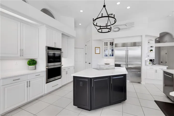 1650 Caxambas Ct, Marco Island, Florida 34145