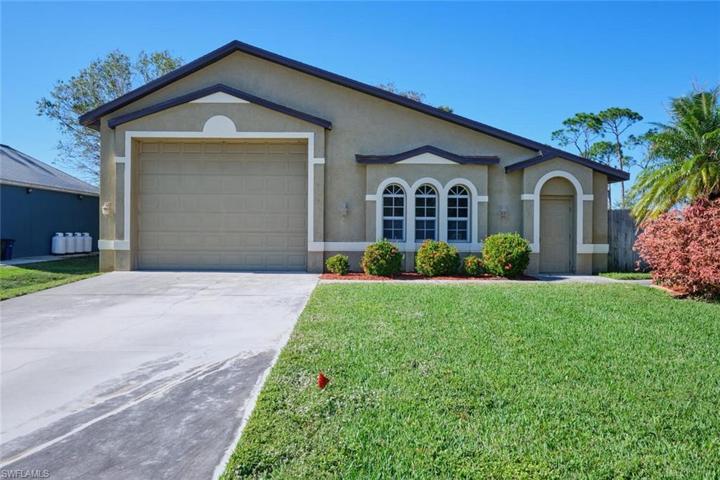 Detached Garage