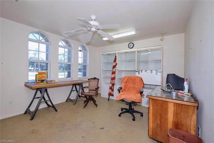 Office in Detached Garage