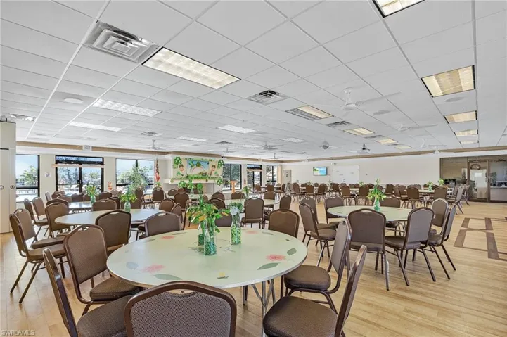 934 Charlemagne Blvd, Naples Fl 34112
