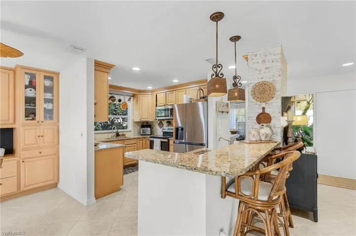 934 Charlemagne Blvd, Naples Fl 34112