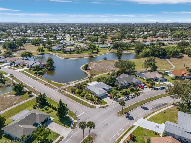 934 Charlemagne Blvd, Naples Fl 34112