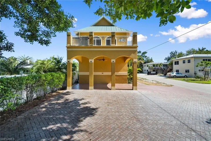 4011 Tarpon Ave, Bonita Springs, Florida 34134