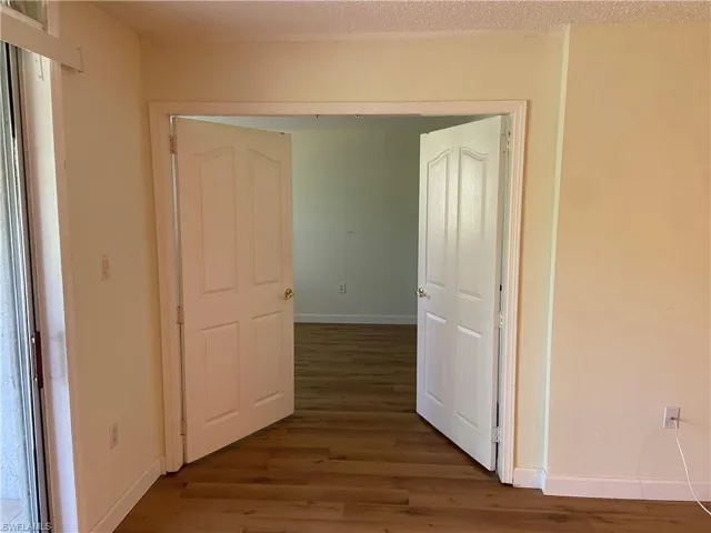 180 Turtle Lake Ct 102, Naples, Florida 34105
