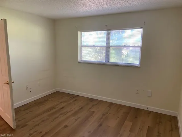 180 Turtle Lake Ct 102, Naples, Florida 34105