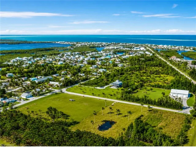 7655 Barrancas Ave, Bokeelia, Florida 33922
