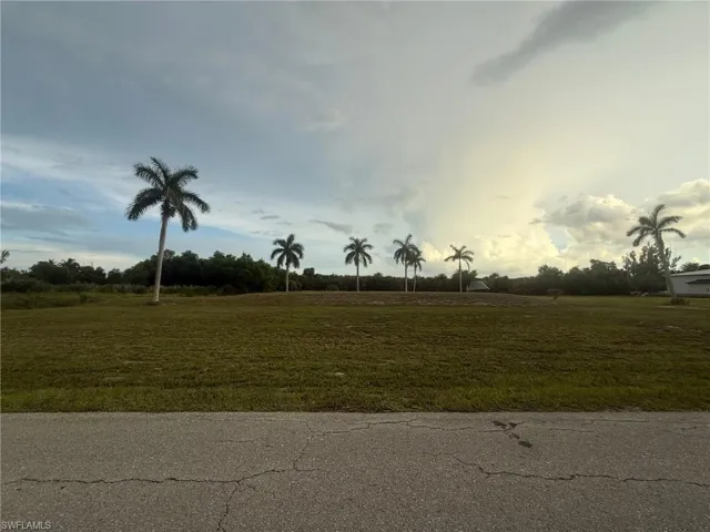 7655 Barrancas Ave, Bokeelia, Florida 33922