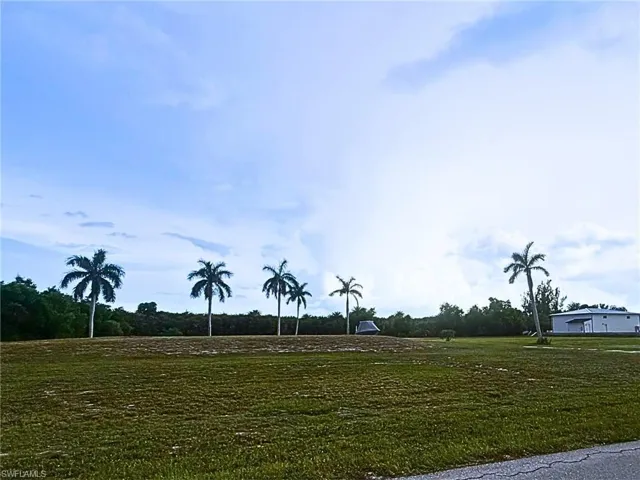 7655 Barrancas Ave, Bokeelia, Florida 33922