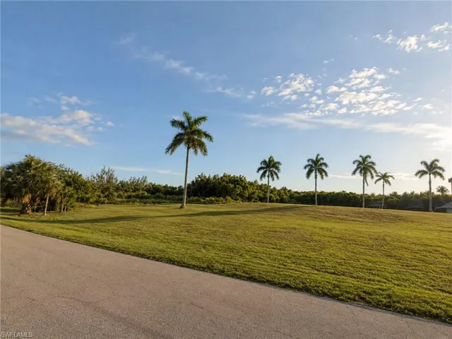 7655 Barrancas Ave, Bokeelia, Florida 33922