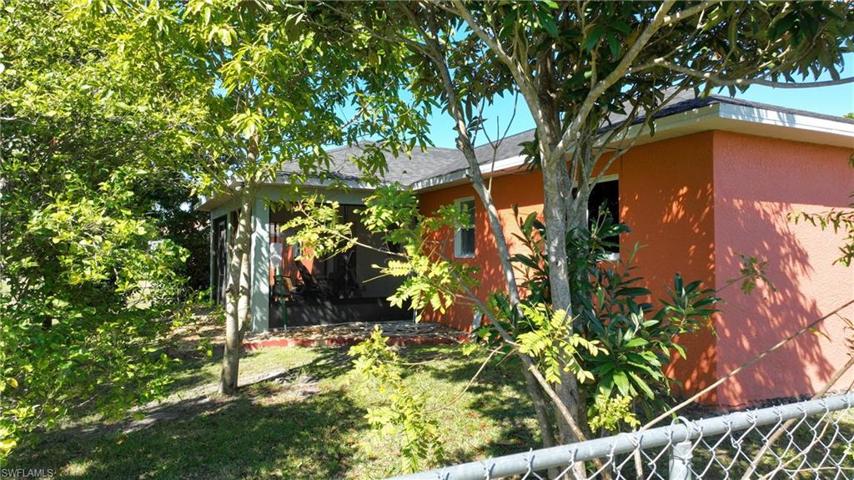 3205 7th ST SW, LEHIGH ACRES FL 33976