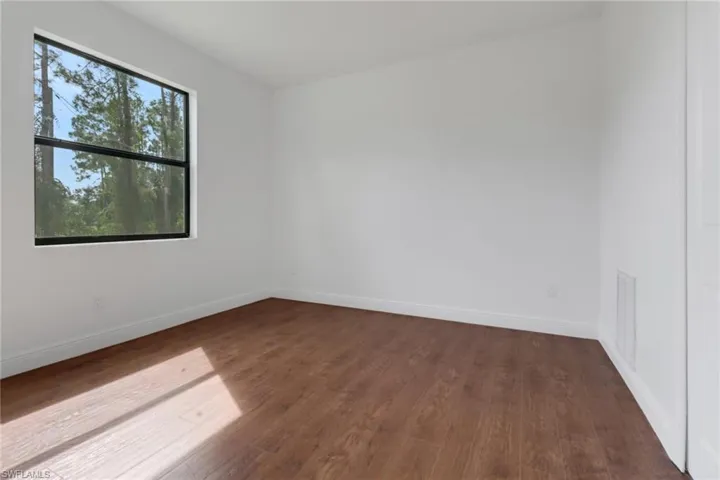 Bedroom #2 in the main floor.