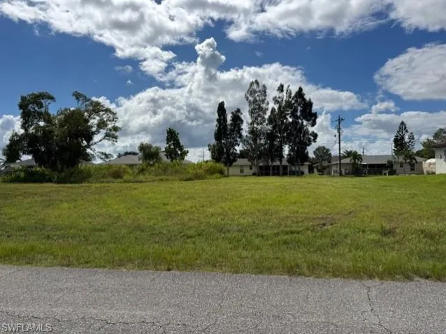 2116 Ne 25th Ter, Cape Coral, Florida 33909