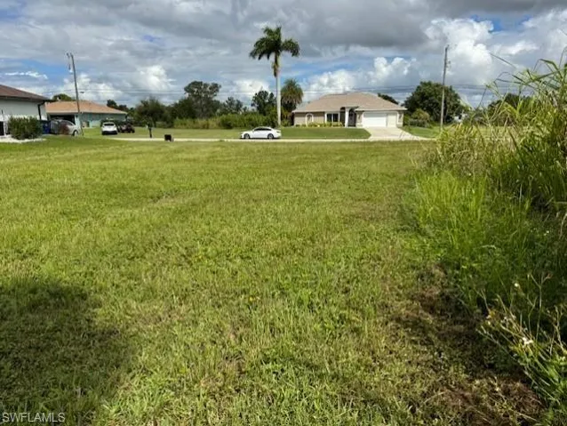 2116 Ne 25th Ter, Cape Coral, Florida 33909