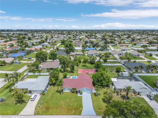 Birds eye view of property