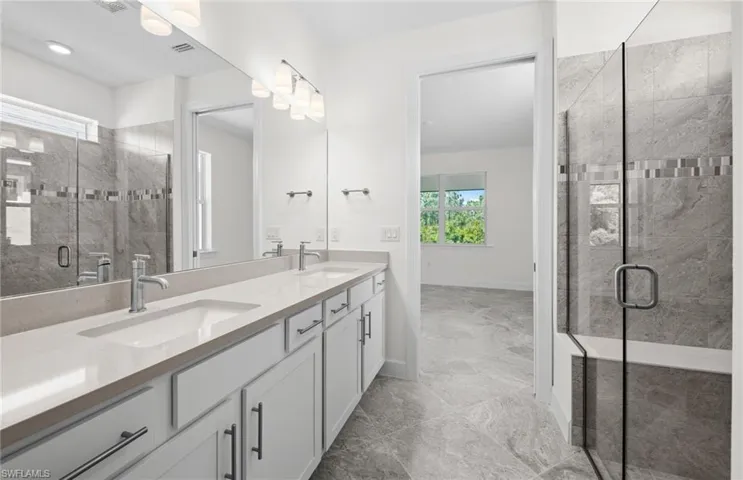 7064 Chapel Creek LN, NORTH FORT MYERS FL 33917