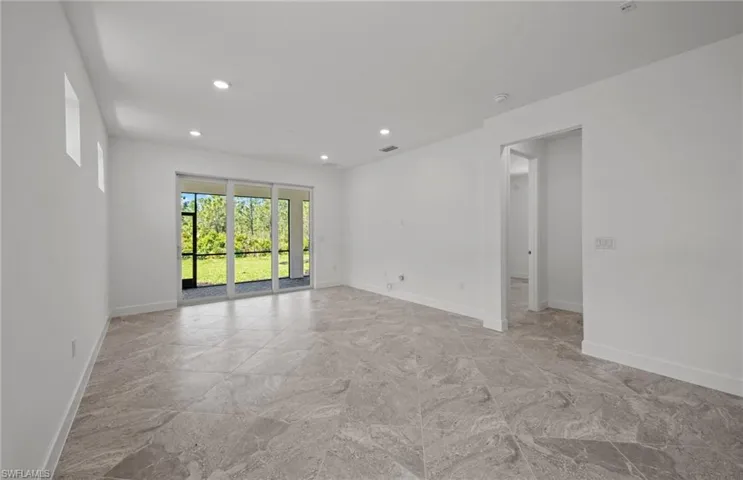 7064 Chapel Creek LN, NORTH FORT MYERS FL 33917