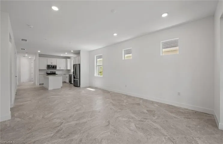 7064 Chapel Creek LN, NORTH FORT MYERS FL 33917