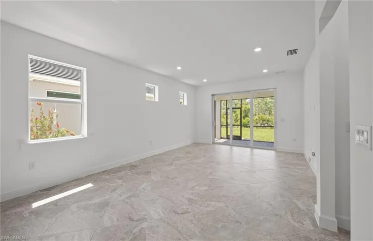 7064 Chapel Creek LN, NORTH FORT MYERS FL 33917
