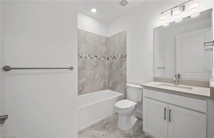 7064 Chapel Creek LN, NORTH FORT MYERS FL 33917