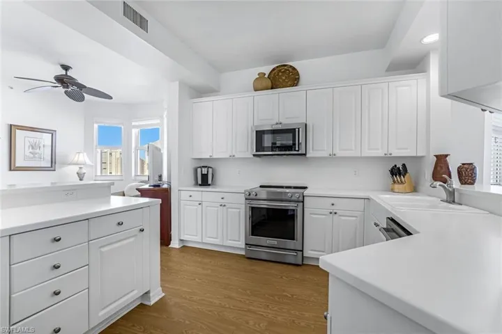 410  Flagship  DR, Naples, FL 34108