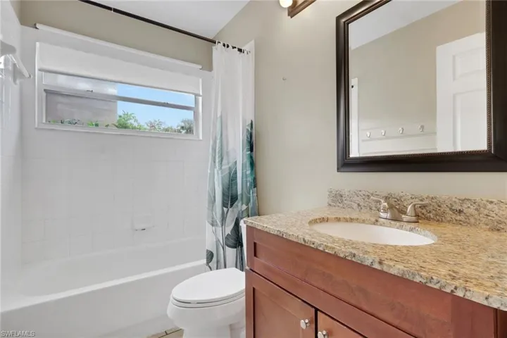 13643 Cherry Tree Ct, Fort Myers, Florida 33912