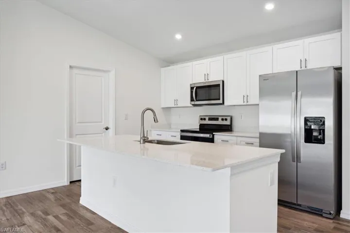 1902 NW 5th  AVE, Cape Coral, FL 33993
