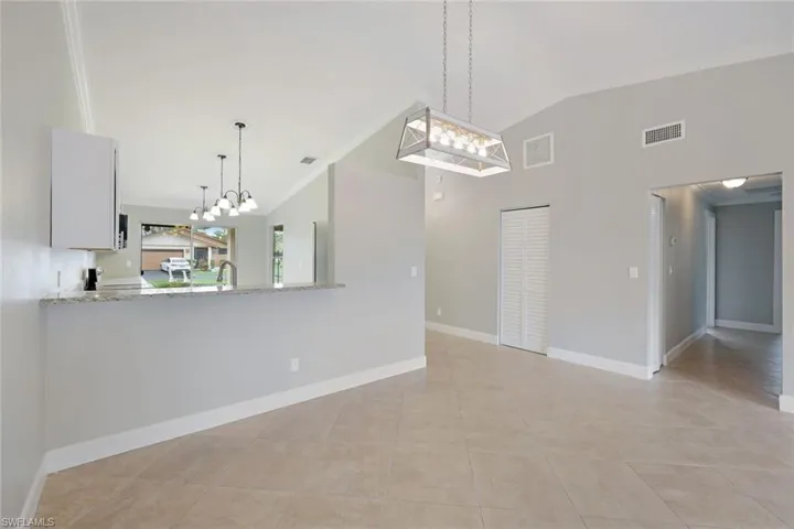 6474  Royal Woods  DR, Fort Myers, FL 33908