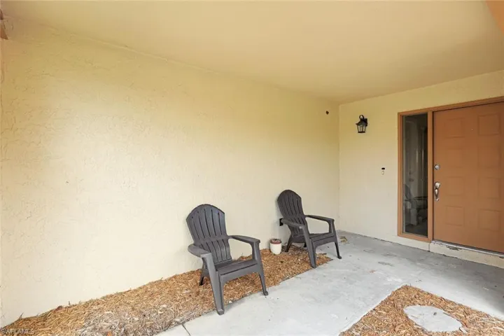6474  Royal Woods  DR, Fort Myers, FL 33908