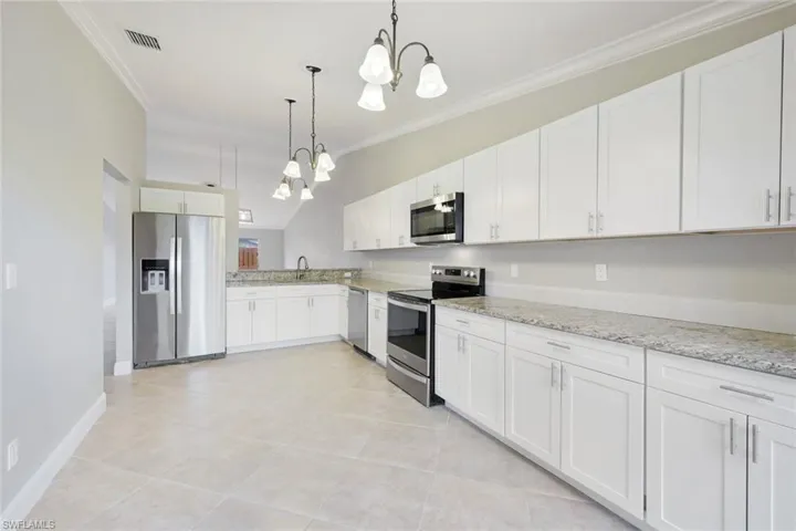 6474  Royal Woods  DR, Fort Myers, FL 33908