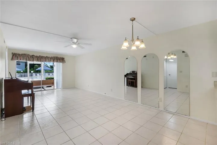 1100 Pondella Rd 906, Cape Coral, Florida 33909