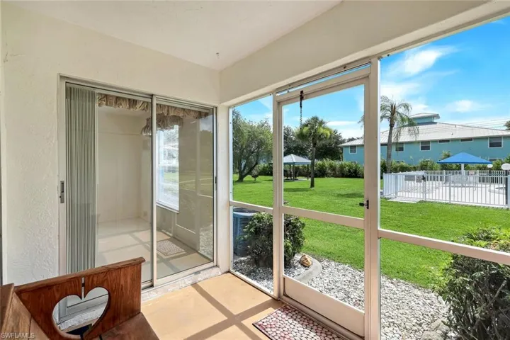 1100 Pondella Rd 906, Cape Coral, Florida 33909